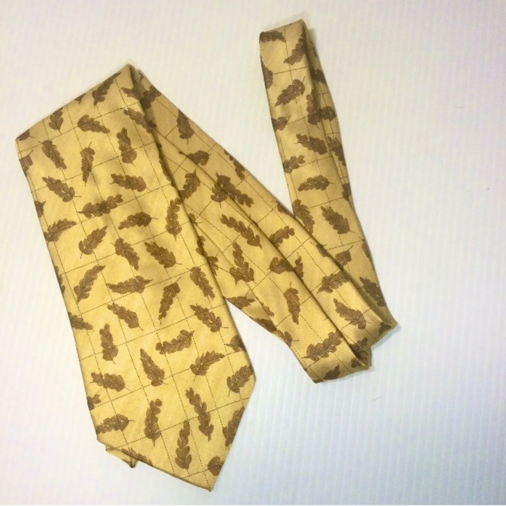 Classic silk necktie vintage Italian PERRY ELLIS PORTFOLIO Yellow & Brown Leaf
